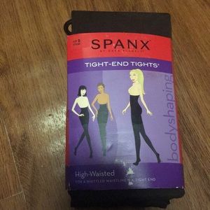 Tight-end SPANX. Bodyshaping